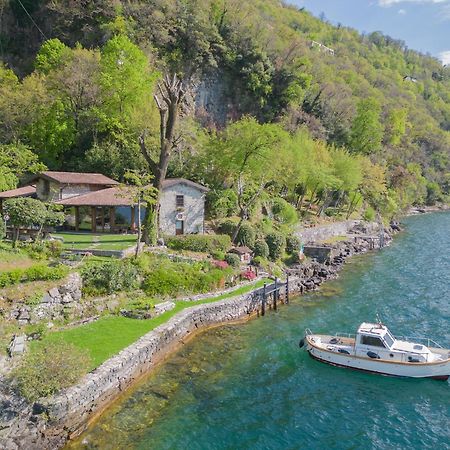 The Writer'S Nest Waterfront Villa By Rent All Como Faggeto Lario Exteriör bild