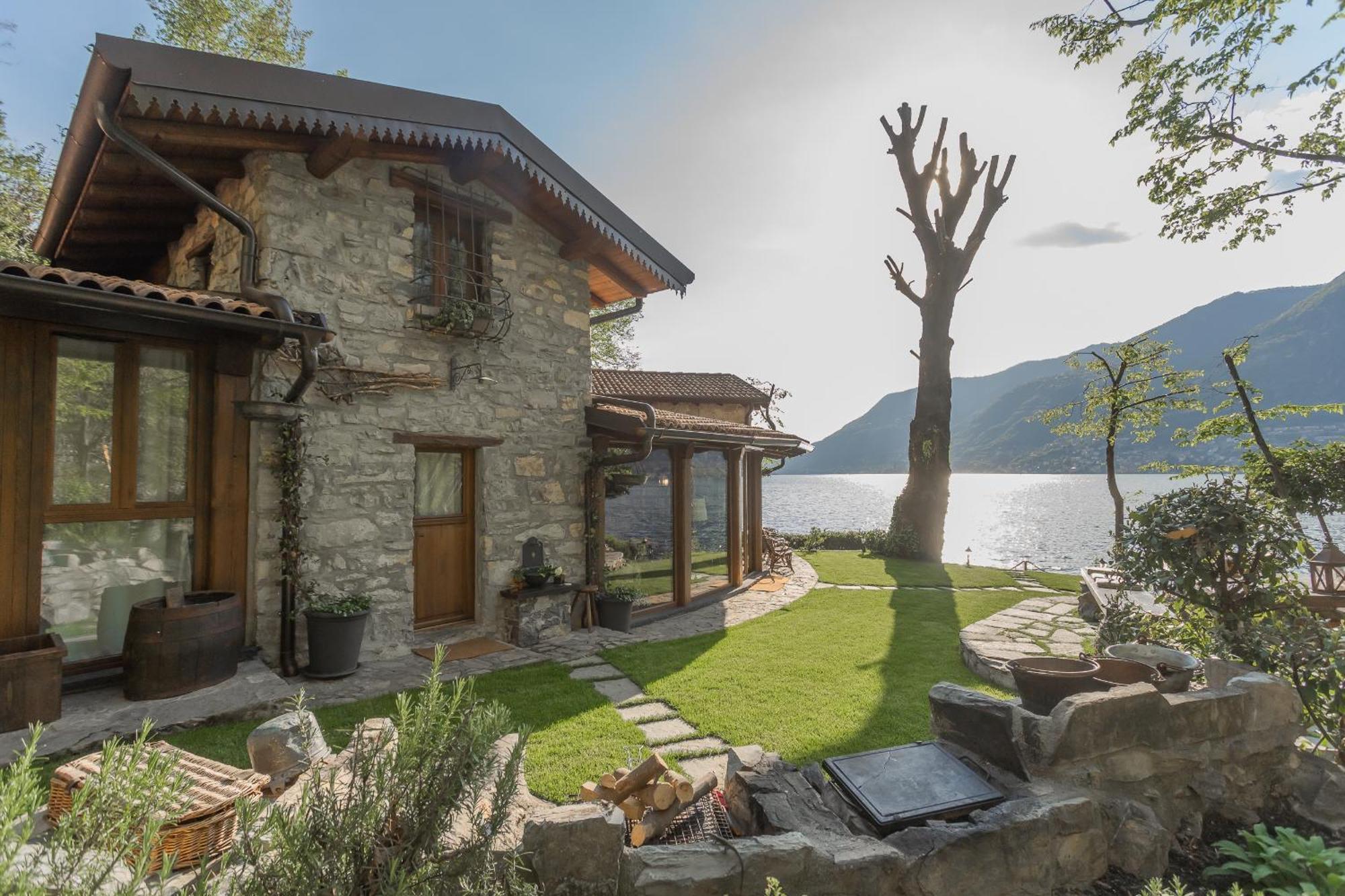 The Writer'S Nest Waterfront Villa By Rent All Como Faggeto Lario Exteriör bild