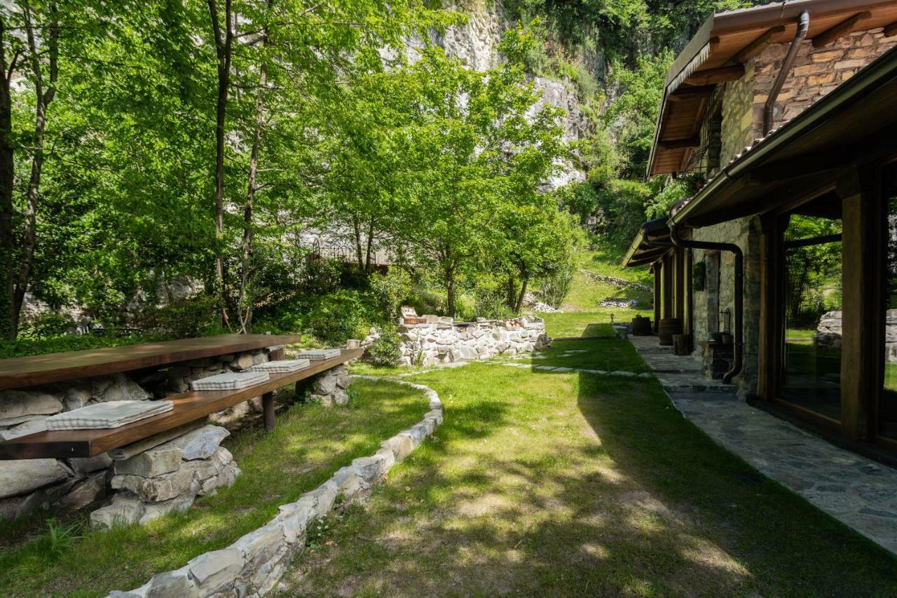 The Writer'S Nest Waterfront Villa By Rent All Como Faggeto Lario Exteriör bild